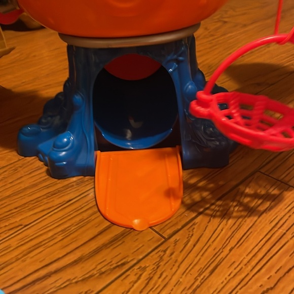 Octonauts Octopod Playset With 8 Characters - Picture 5 of 5